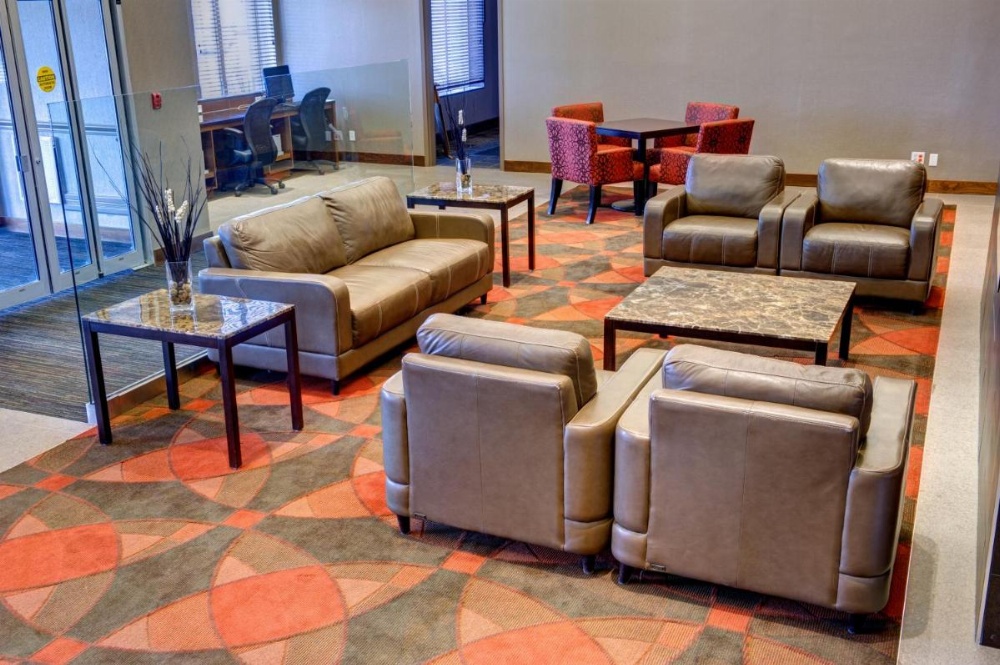 Radisson Hotel & Suites Fort Mcmurray Image 13