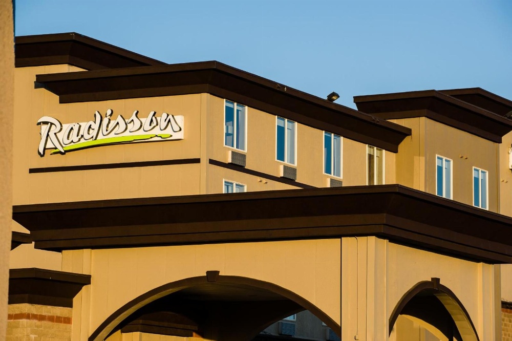 Radisson Hotel & Suites Fort Mcmurray Main image
