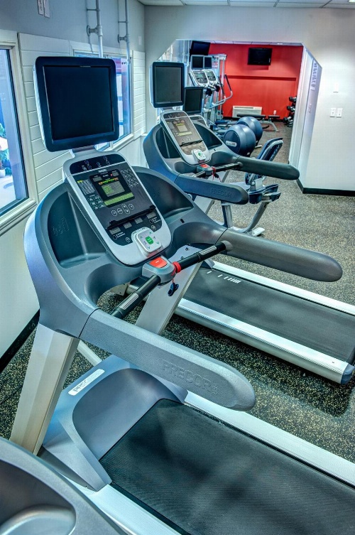 Radisson Hotel & Suites Fort Mcmurray image 3